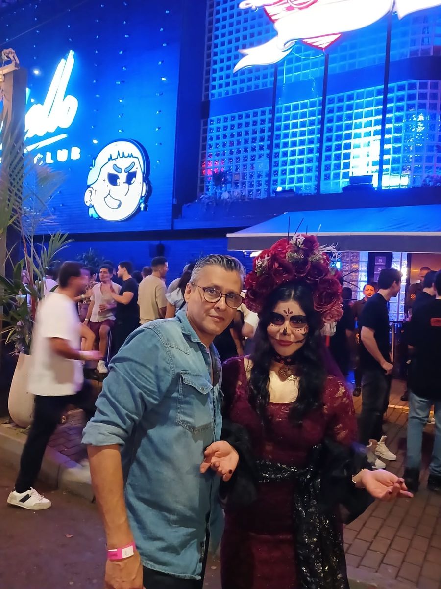 Medellín nightlife with Vibe Colombia